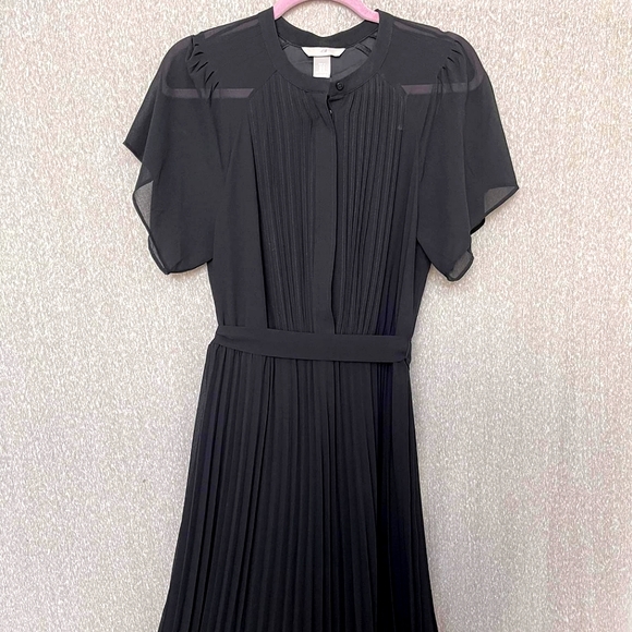 H&M Dresses & Skirts - H&M Black Pleated Chiffon Dress Medium
